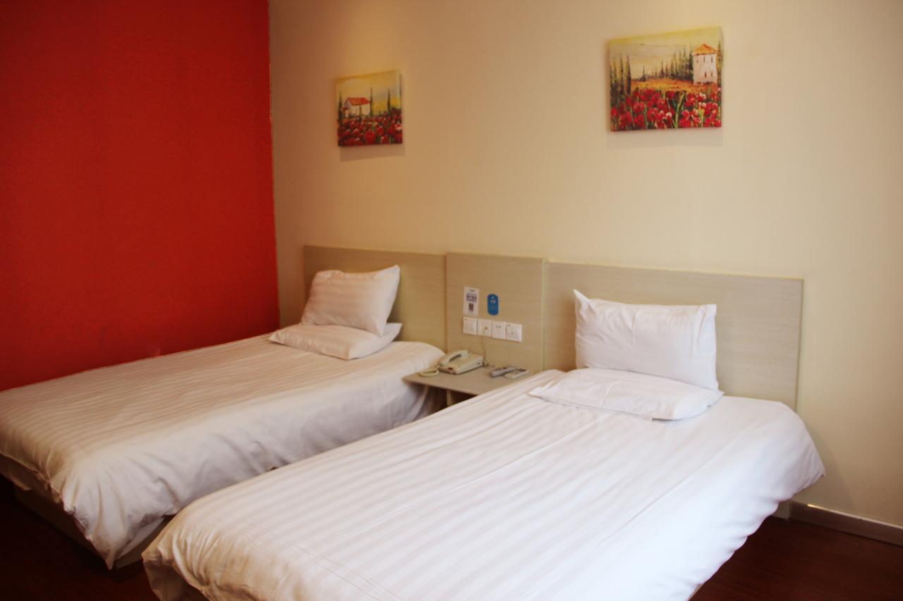 Hanting Hotel Shenyang Sujiatun Railway Station Rum bild